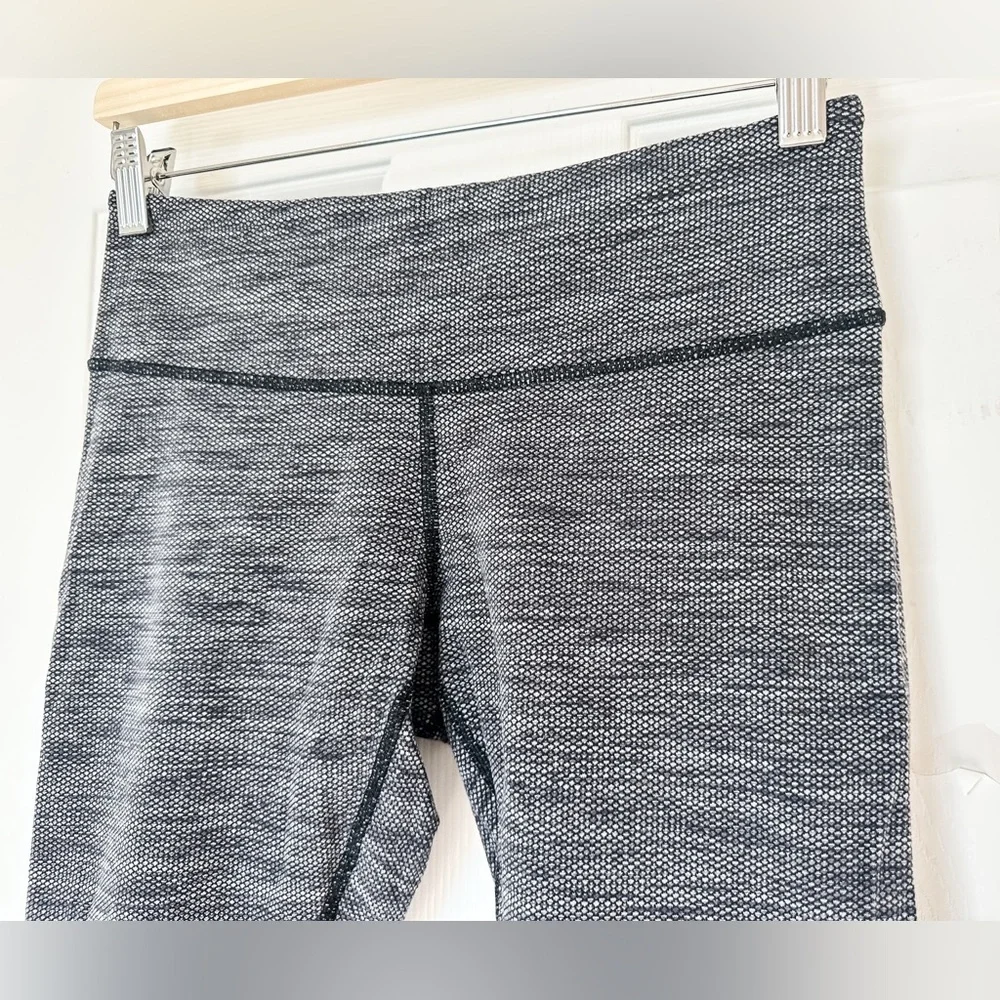 Lululemon Wunder Under Crop Leggings Women’s - Size 6 - Picture 4 of 15